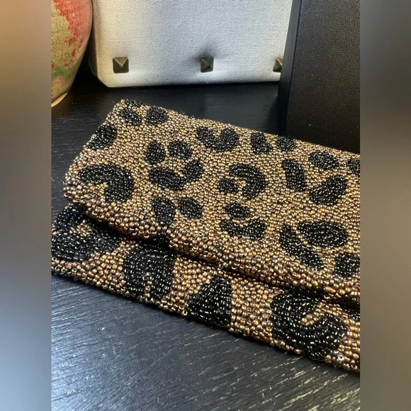 Stunning Vintage Leopard Print Beaded Clutch by Moyna - Picture 12 of 12
